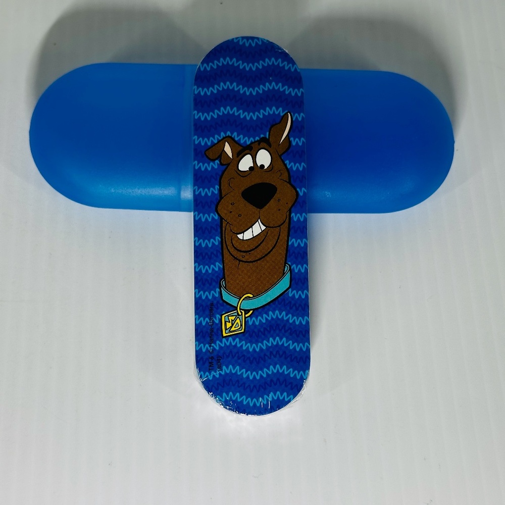 Scooby-Doo Hanna-Barbera Oval Playing Cards With Blue Case Cards Are Sealed